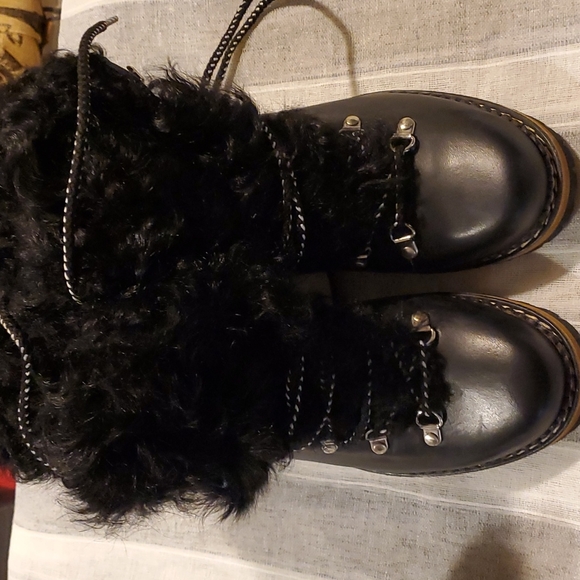 La Montelliana Shoes - Black Leather shearling boots
